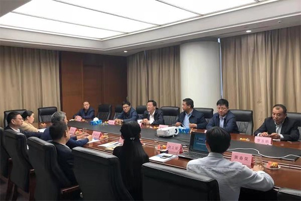 寧夏吳忠市太陽山開發(fā)區(qū)考察組到公司考察